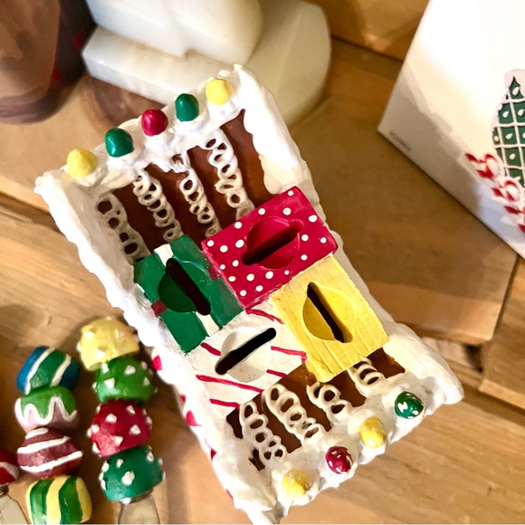 Cardinal Hand Painted Resin Stainless Steel 4pc Spreader Set & Base Christmas 🎄 - Picture 6 of 9